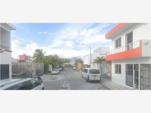 Casa en venta en Mision del Carmen, Playa del Carmen — foto 2 de 4