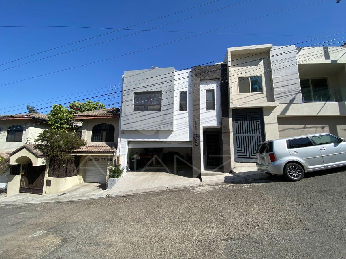 Casa en venta en Lomas de Agua Caliente 6ta. Sección (Lomas Altas), Tijuana — foto 1 de 43