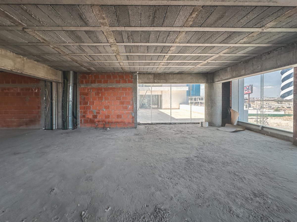 Local en venta en Lomas de Angelópolis, San Andrés Cholula — foto 1 de 7