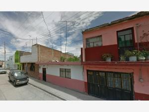 Casa en venta en Niños Heroes, San Francisco del Rincón — foto 3 de 14