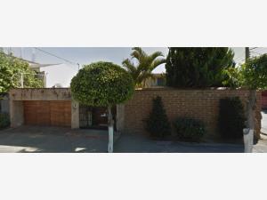 Casa en venta en Ciudad de los Niños, Zapopan — foto 2 de 21