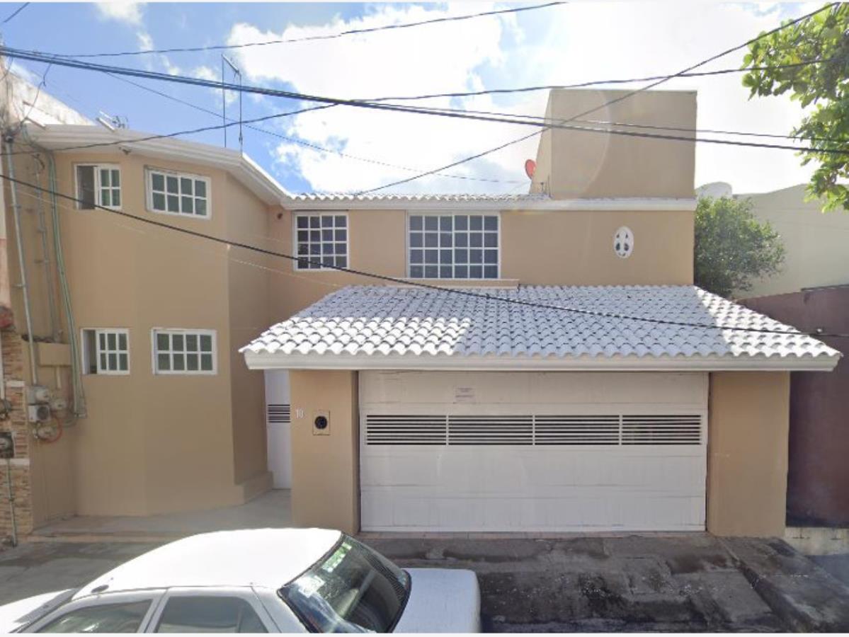 Casa en venta en Jardines de Mocambo, Boca del Río — foto 1 de 7
