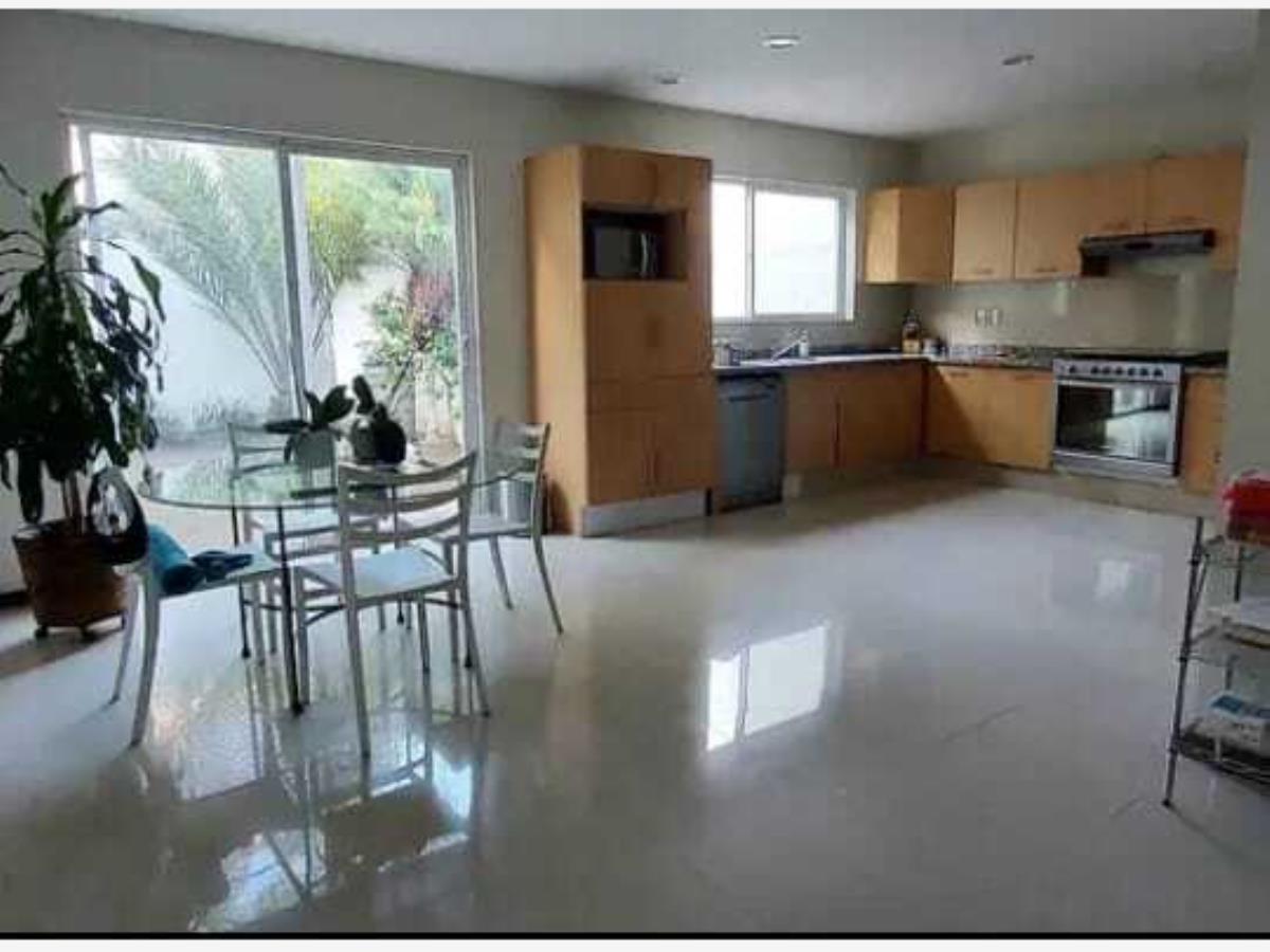 Casa en venta en Las Alamedas, Celaya — foto 1 de 16