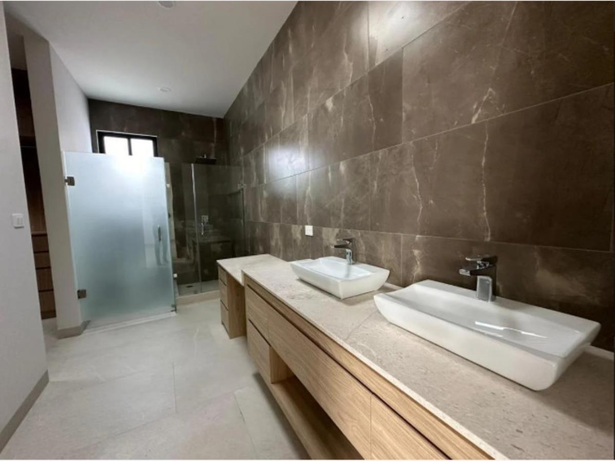 Casa en venta en Cumbres del Campestre, León — foto 1 de 4