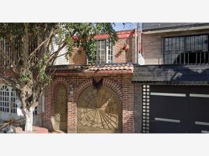Casa en Arboledas de Aragon, Ecatepec de Morelos, México