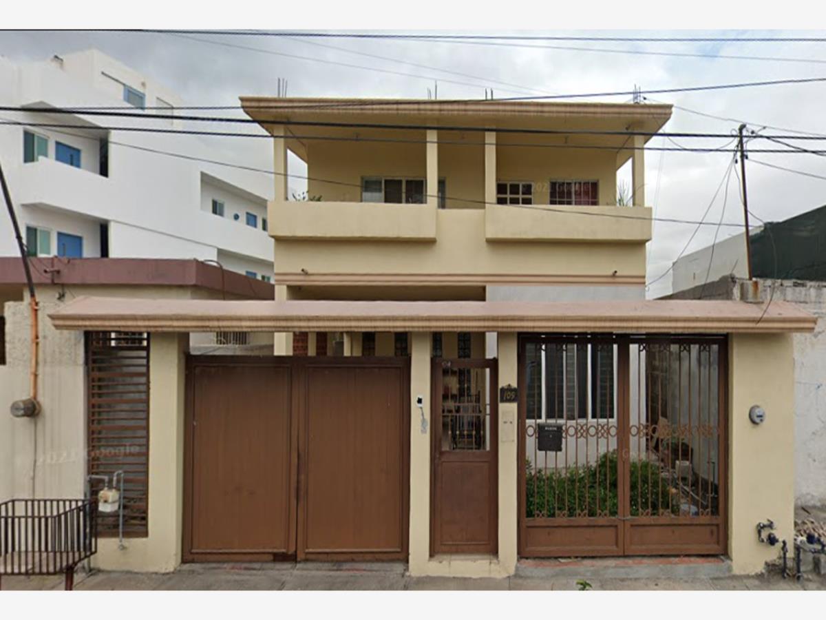 Casa en venta en Lomas del Roble, San Nicolás de los Garza — foto 1 de 7