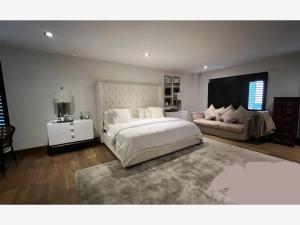 Casa en venta en Cumbres del Campestre, León — foto 2 de 3