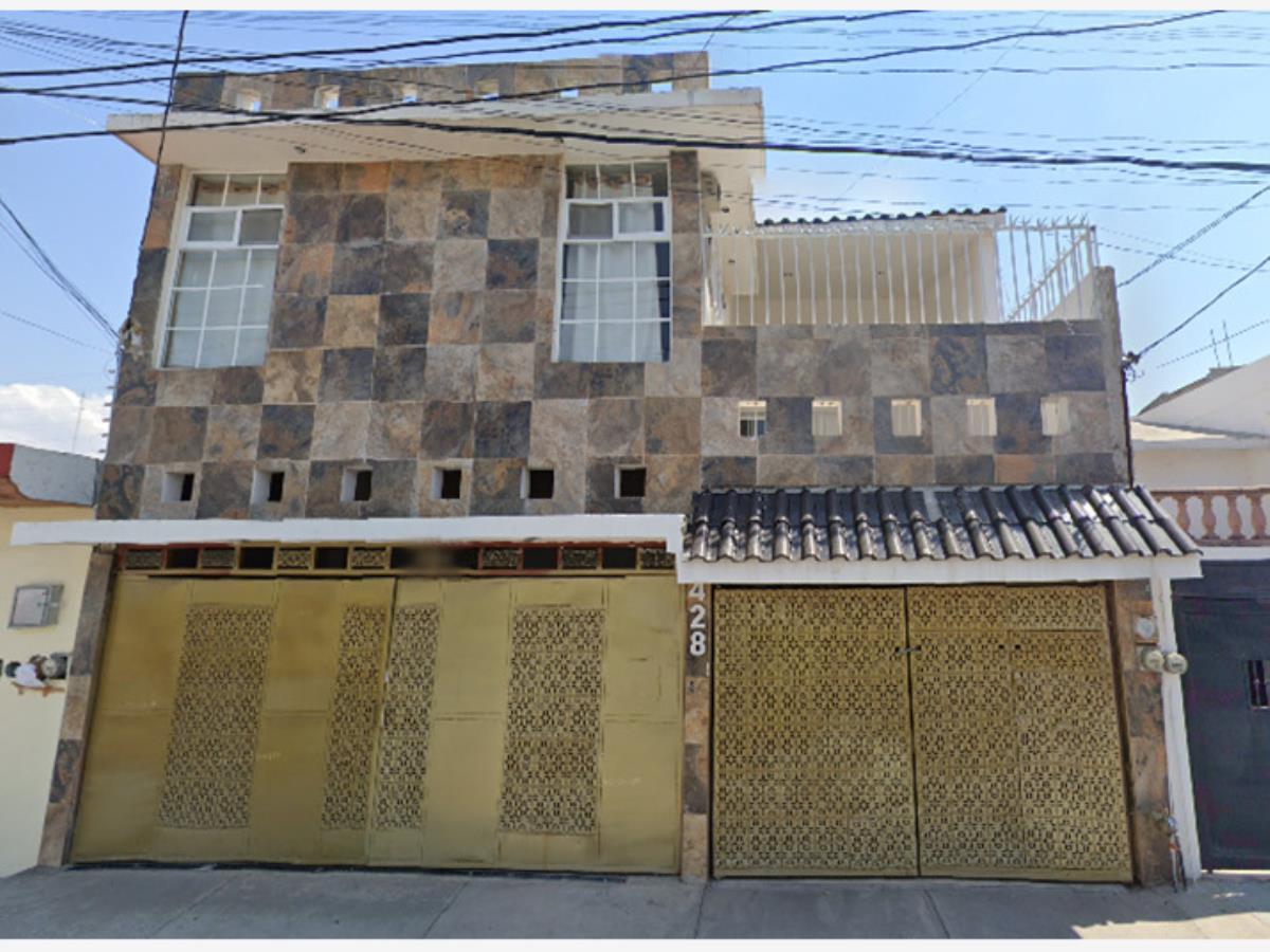 Casa en venta en Jardines del Moral, León — foto 1 de 8