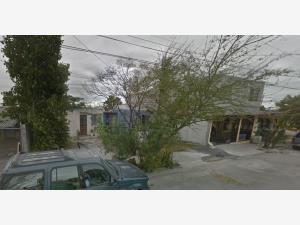 Casa en venta en Cadereyta Jimenez Centro, Cadereyta Jiménez — foto 2 de 16