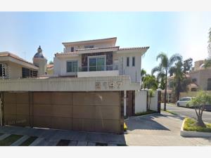 Casa en venta en Bugambilias, Zapopan, Jalisco
