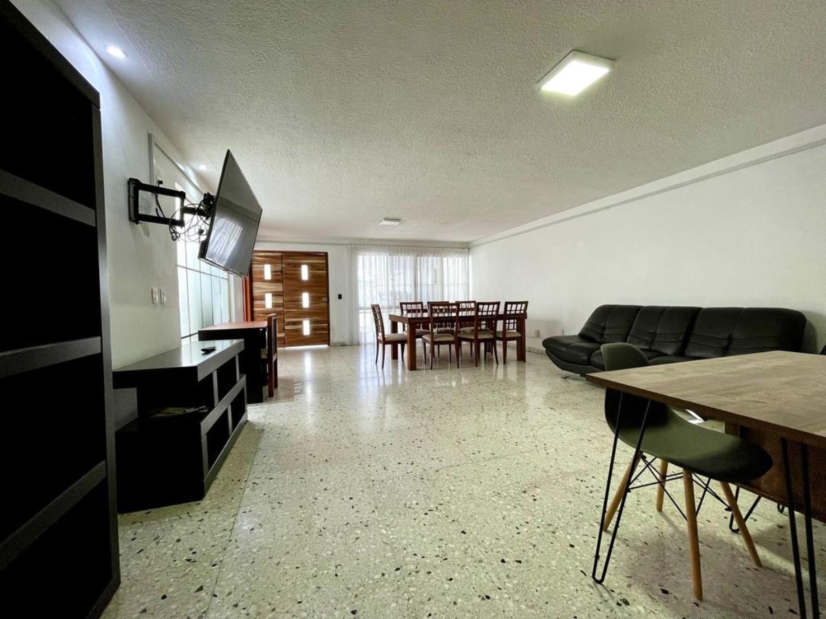 Casa en venta en La Calma, Zapopan — foto 1 de 11