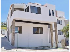Casa en venta en Pedregal de Schoenstatt, Corregidora — foto 2 de 26