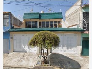Casa en Metropolitana Tercera Sección, Nezahualcóyotl, México