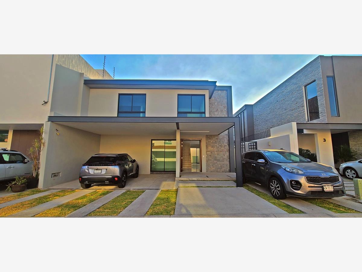 Casa en venta en Bugambilias, Zapopan — foto 1 de 32