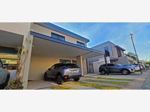 Casa en venta en Bugambilias, Zapopan — foto 3 de 32