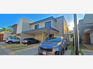 Casa en venta en Bugambilias, Zapopan — foto 2 de 32
