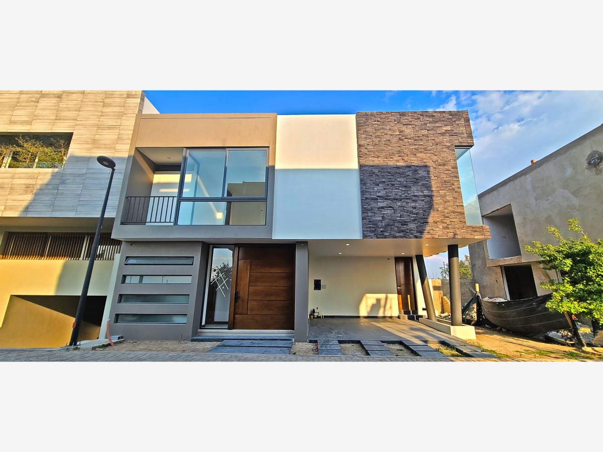Casa en venta en La Mojonera, Zapopan — foto 1 de 46