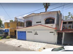 Casa en venta en La Romana, Tlalnepantla de Baz, México Casa en venta en La Romana, Tlalnepantla de Baz, México