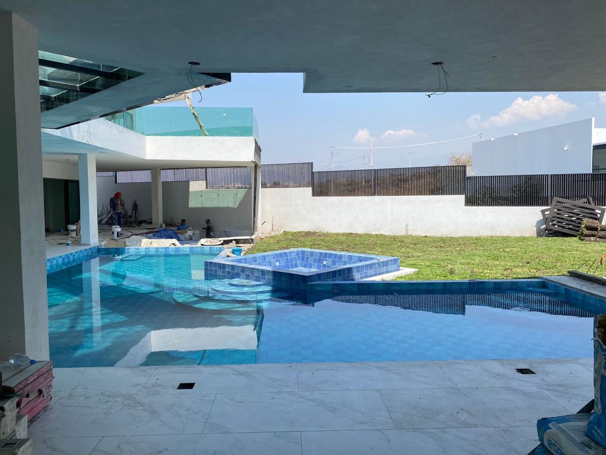 Casa en venta en Lomas de Cocoyoc, Atlatlahucan — foto 1 de 30