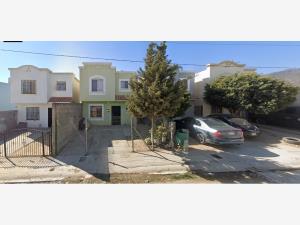 Casa en venta en Praderas del Sol, Ensenada — foto 2 de 12