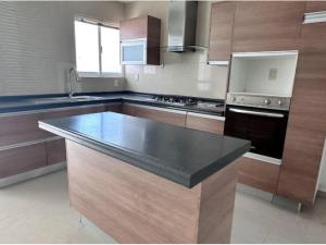Casa en venta en Gran Jardin, León — foto 2 de 5
