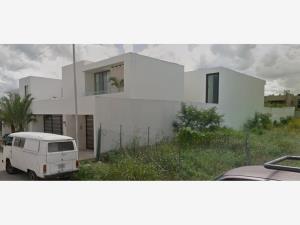 Casa en venta en Montebello, Mérida — foto 3 de 9