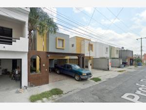 Casa en venta en Privada Santa Lucía, Cadereyta Jiménez — foto 2 de 12