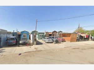 Casa en Villa las Lomas, Mexicali, Baja California