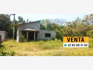 Casa en venta en El Tejar, Medellín de Bravo, Veracruz de Ignacio de la Llave Casa en venta en El Tejar, Medellín de Bravo, Veracruz de Ignacio de la Llave