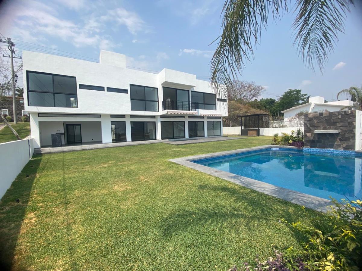 Casa en venta en Lomas de Cocoyoc, Atlatlahucan — foto 1 de 30