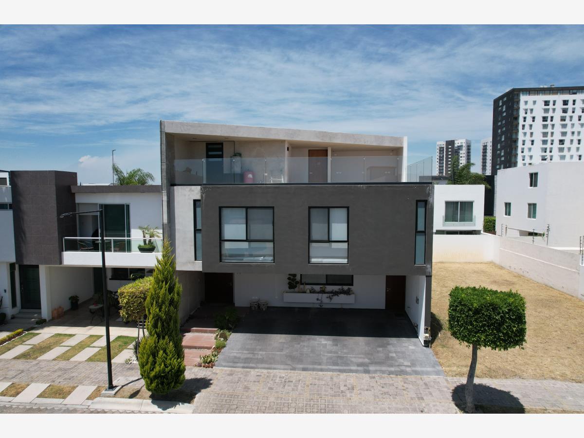 Casa en venta en Lomas de Angelópolis II, San Andrés Cholula — foto 1 de 19