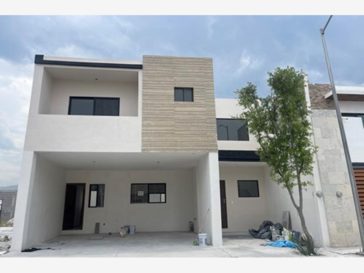 Casa en venta en Puerta del Rey, Saltillo — foto 1 de 12
