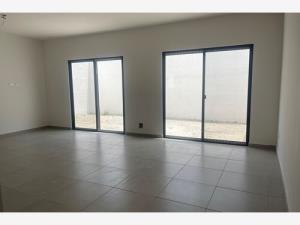 Casa en venta en Puerta del Rey, Saltillo — foto 3 de 12
