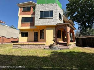 Casa en venta en Bosques de Tepeximilpa, Tlalpan — foto 3 de 29