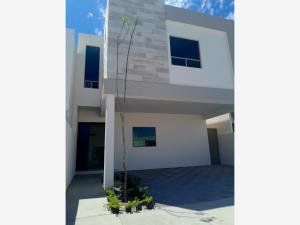 Casa en venta en Los Viñedos, Torreón — foto 2 de 28