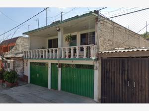 Casa en Jardines de Morelos 5a Sección, Ecatepec de Morelos, México