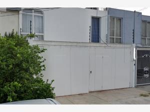 Casa en venta en Colinas de las Aguilas, Zapopan — foto 3 de 12