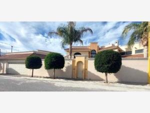 Casa en venta en Residencial San Patricio, Saltillo — foto 2 de 13