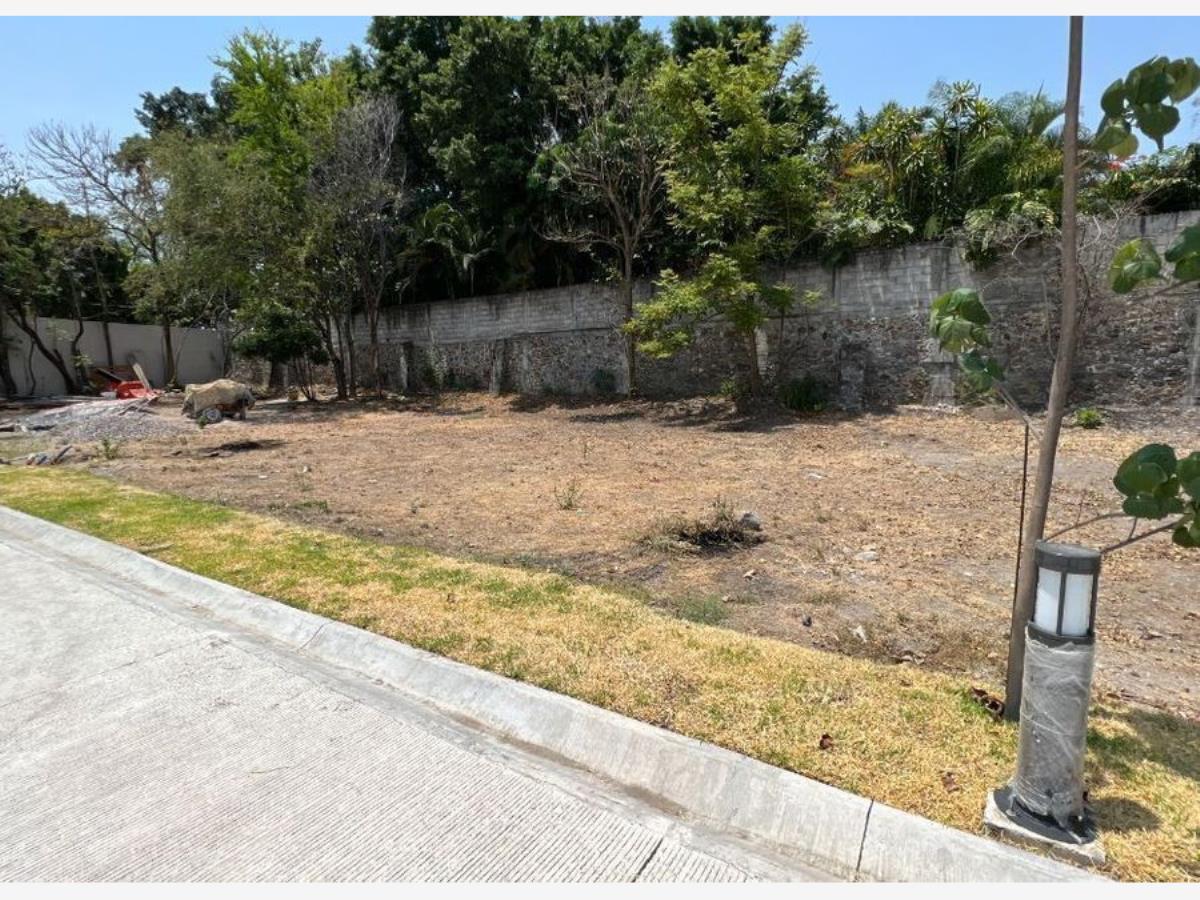 Terreno en venta en Bosques de Palmira, Cuernavaca — foto 1 de 10