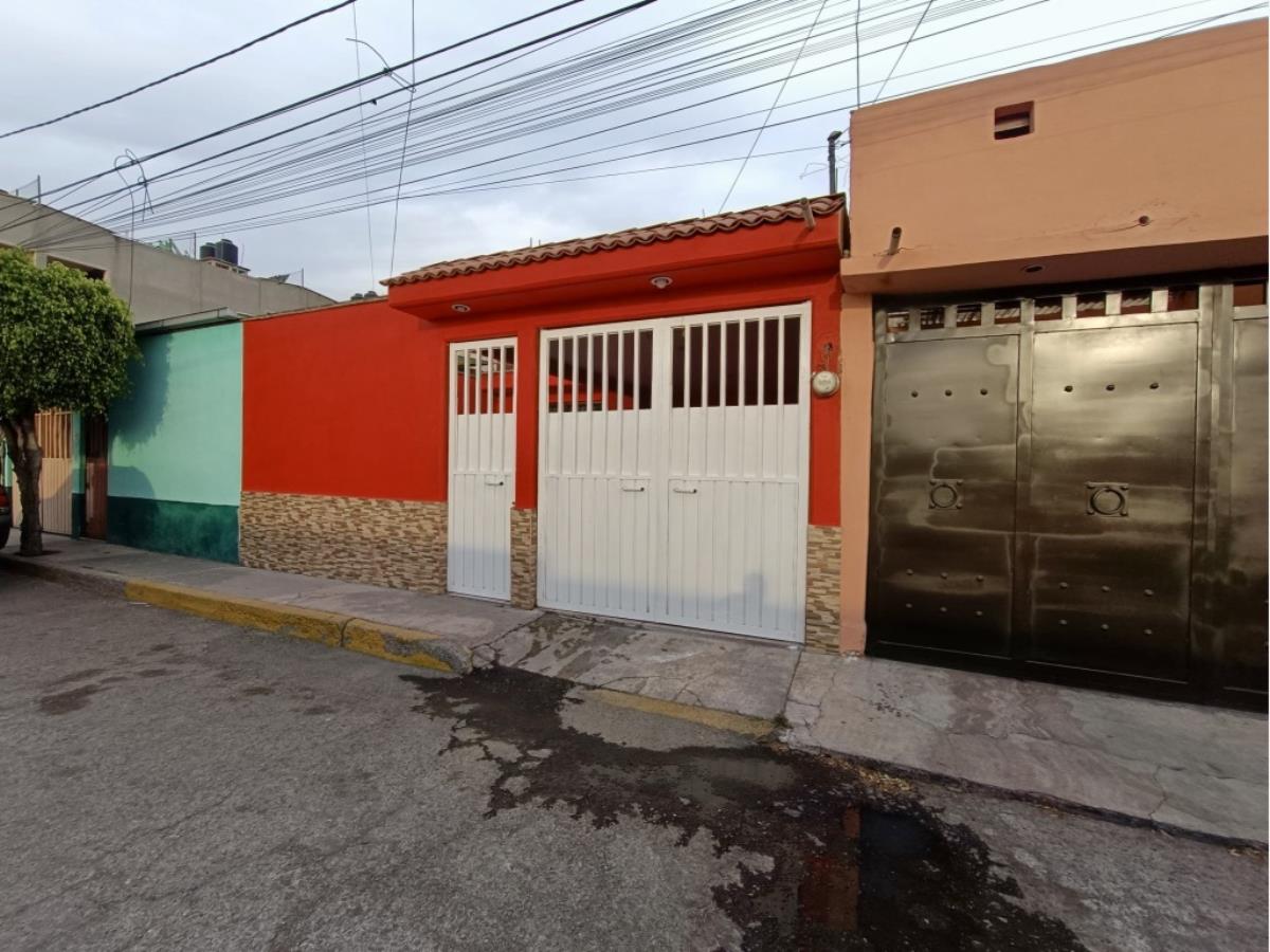 Casa en venta en Villa de las Flores 2a Sección (Unidad Coacalco), Coacalco de Berriozábal — foto 1 de 15
