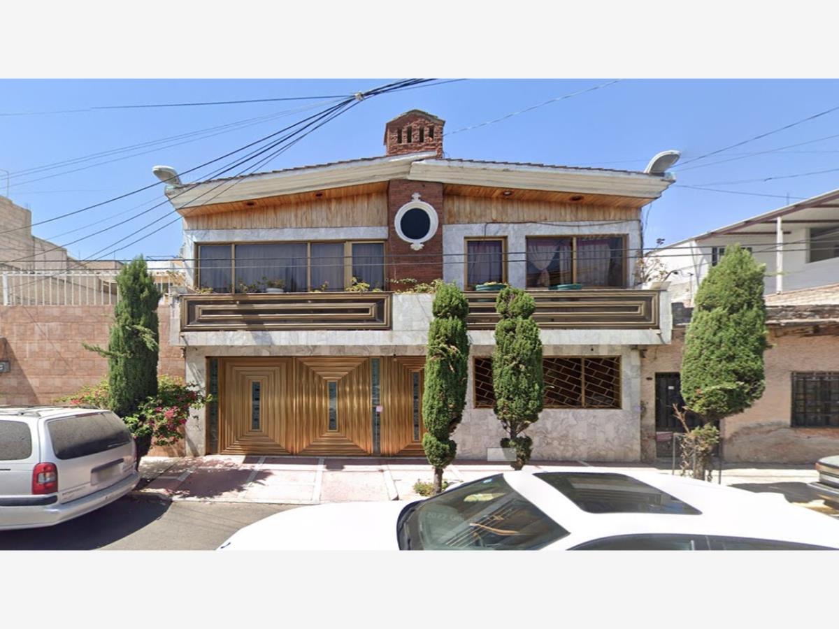 Casa en venta en Martires de Rio Blanco, Gustavo A. Madero — foto 1 de 6