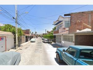 Casa en venta en Bosques de la Alameda, Celaya — foto 2 de 14