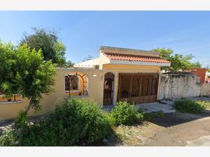 Casa en Azcorra, Mérida, Yucatán