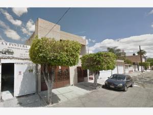 Casa en venta en Zona de Oro, Celaya — foto 2 de 13