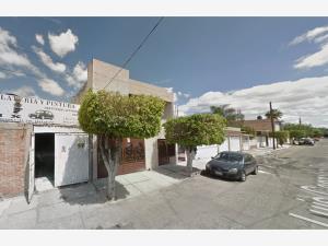 Casa en venta en Zona de Oro, Celaya — foto 3 de 13