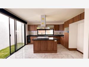 Casa en venta en Santa Barbara Almoloya, San Pedro Cholula, Puebla Casa en venta en Santa Barbara Almoloya, San Pedro Cholula, Puebla