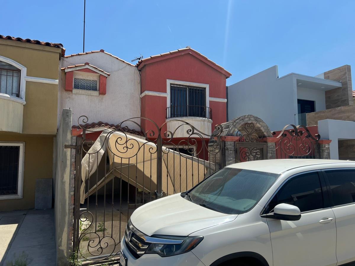 Casa en venta en Arboledas de la Mesa, Tijuana — foto 1 de 3