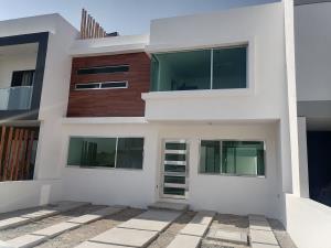 Casa en venta en Zen Life Residencial II, El Marqués, Querétaro Casa en venta en Zen Life Residencial II, El Marqués, Querétaro