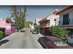 Casa en venta en Los Reyes Ixtacala 2da. Sección, Tlalnepantla de Baz — foto 3 de 10