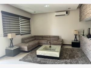 Casa en renta en Residencial Provenza (La Romana), Tlajomulco de Zúñiga — foto 2 de 8